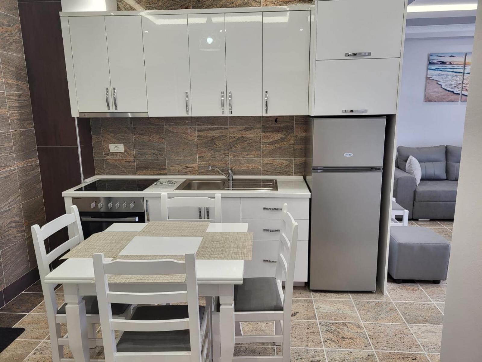 Fishta Q5 25 Velipojë